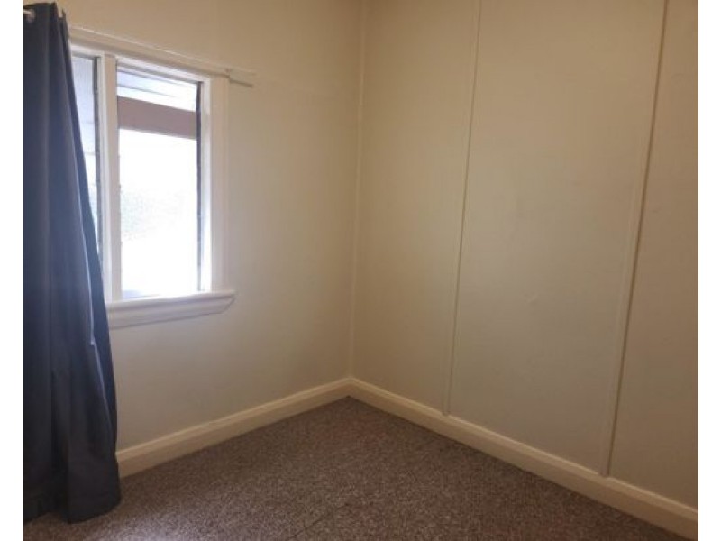 13 Thomas Street, Tamworth NSW 2340