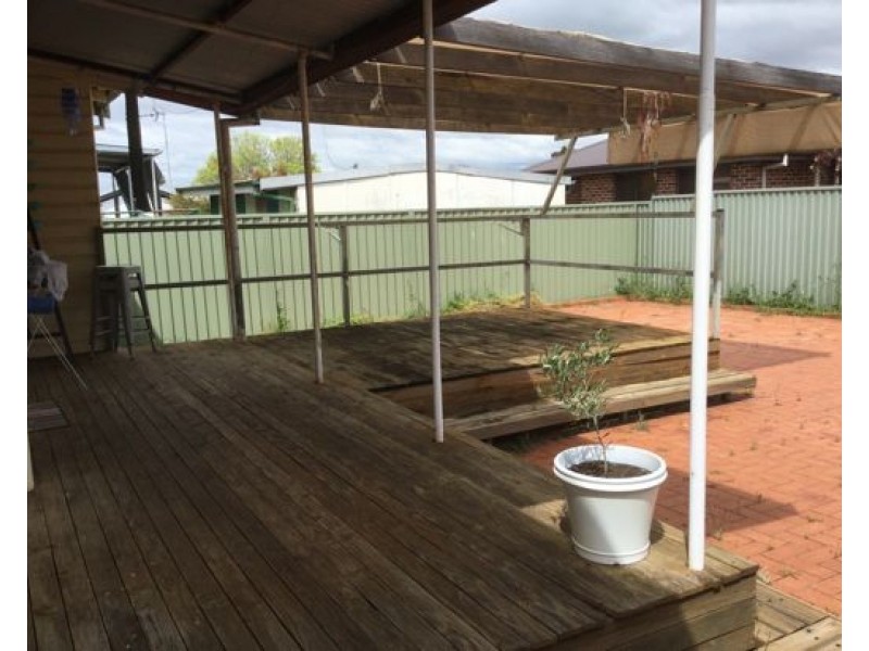 10 Dean Street, Tamworth NSW 2340
