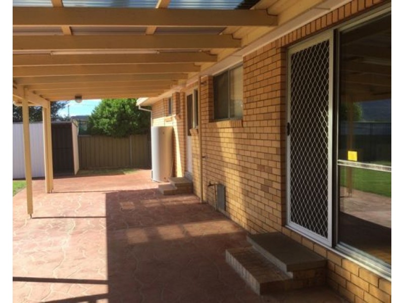 15 Kurrawan Street, Tamworth NSW 2340
