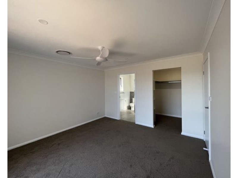 15 Evesham Circuit, Tamworth NSW 2340