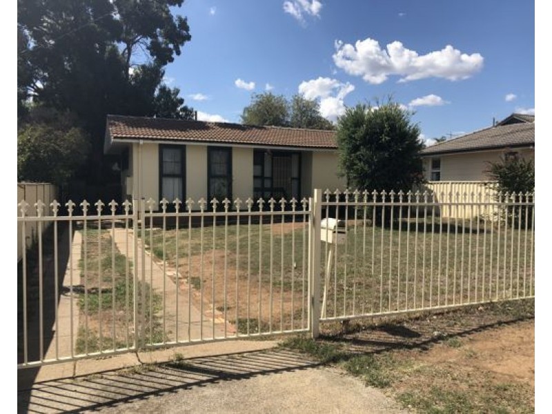 27 Cossa Street, Tamworth NSW 2340