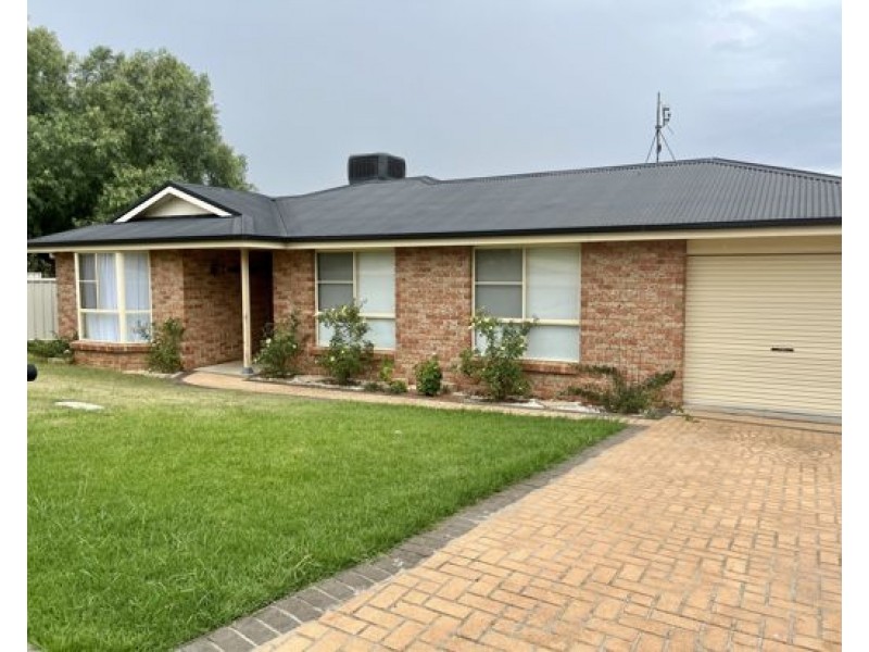 3 Dawson Close, Tamworth NSW 2340