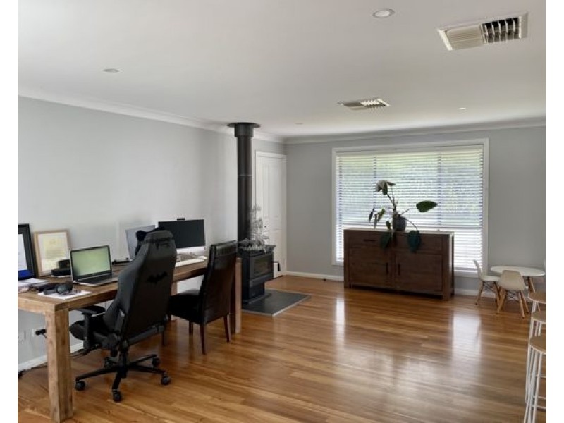 14 Illawarra Place, Tamworth NSW 2340