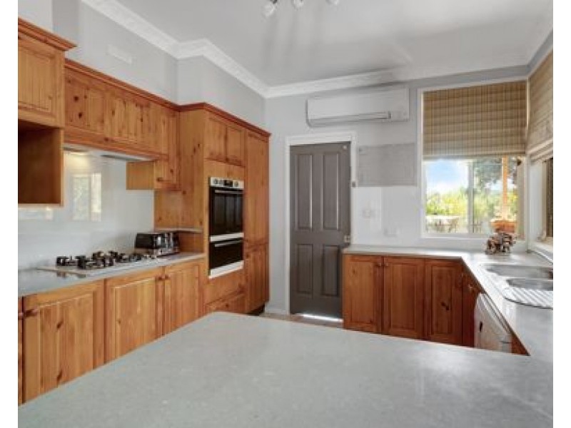 13 Wayamba Close, Tamworth NSW 2340