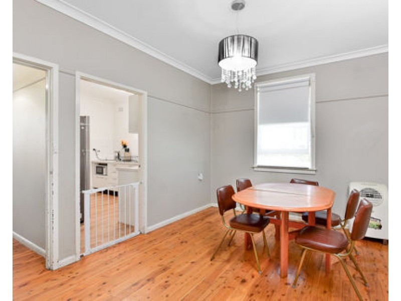51 Robert Street, Tamworth NSW 2340