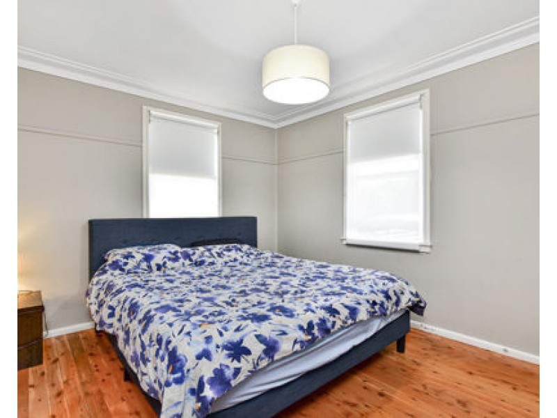 51 Robert Street, Tamworth NSW 2340