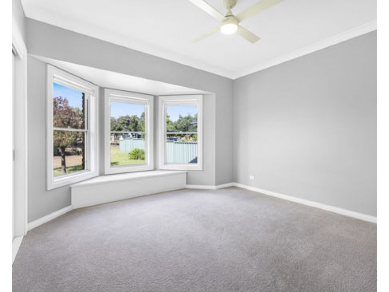 22 Cobb and Co Circuit, Tamworth NSW 2340