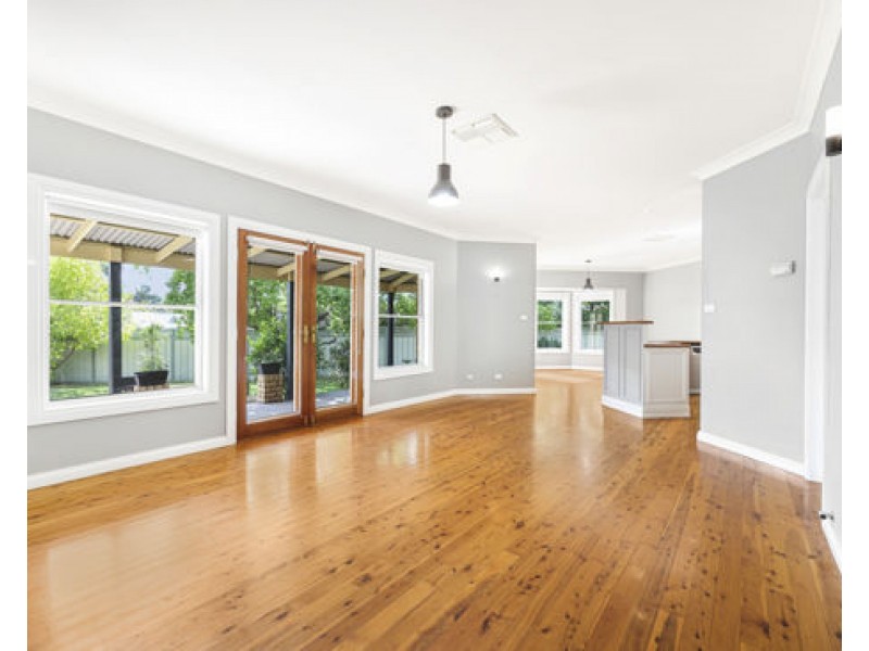 22 Cobb and Co Circuit, Tamworth NSW 2340