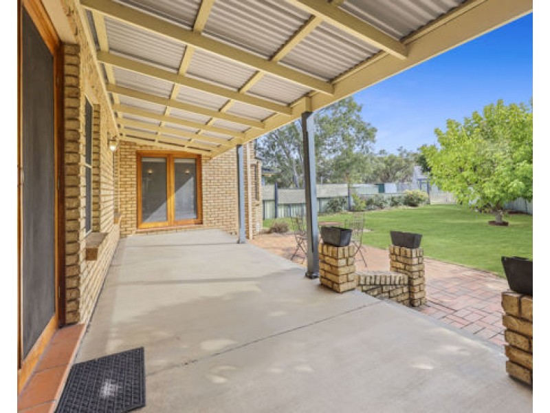 22 Cobb and Co Circuit, Tamworth NSW 2340