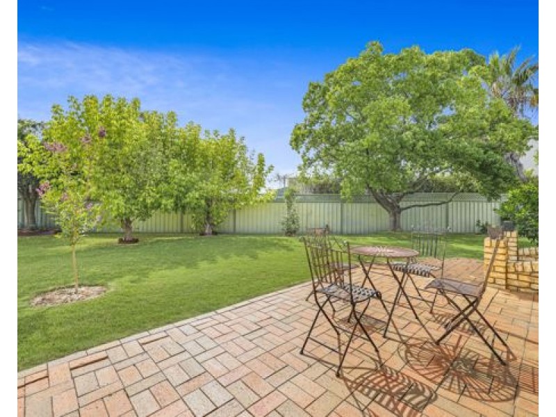 22 Cobb and Co Circuit, Tamworth NSW 2340