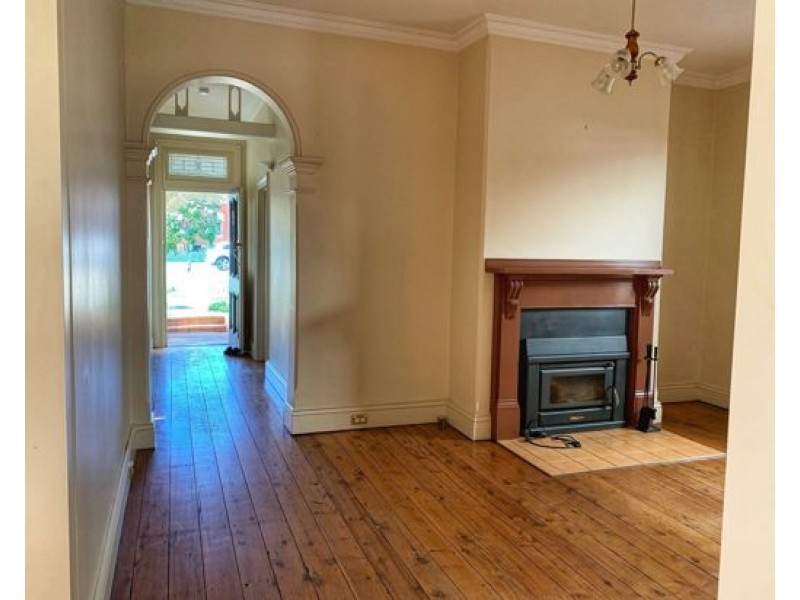 47 Carthage Street, Tamworth NSW 2340
