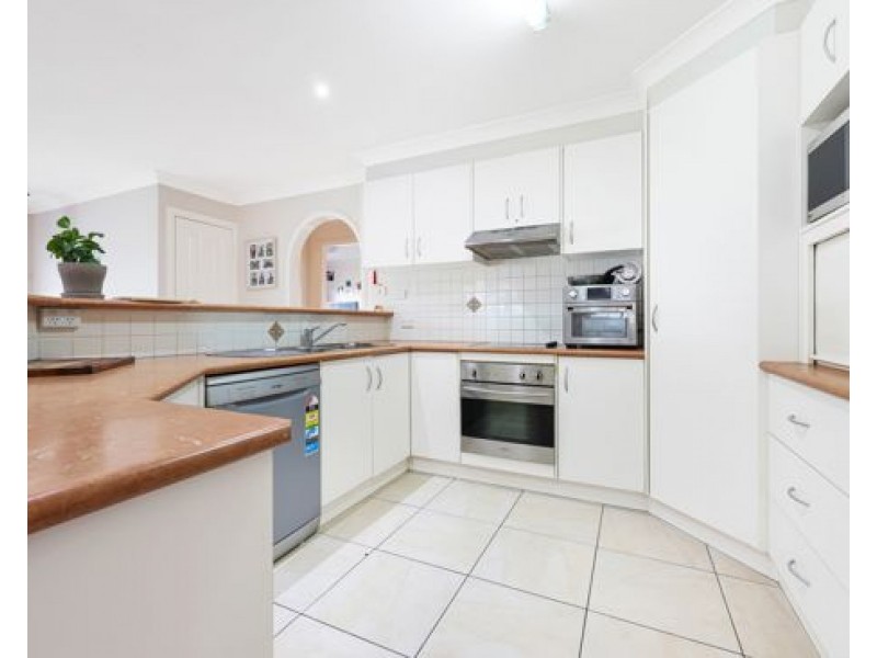 9 Banksia Close, Kootingal NSW 2352