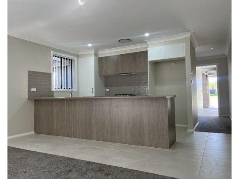 12 Jersey Close, Tamworth NSW 2340
