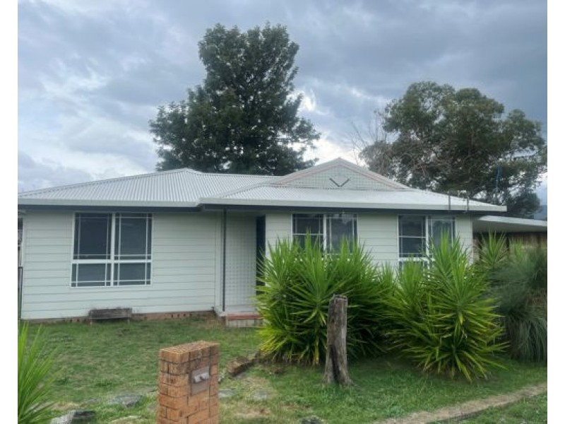 3 Beverley Close, Tamworth NSW 2340