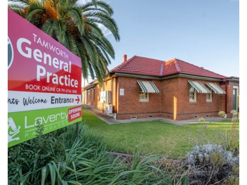 160-168 Bridge Street, Tamworth NSW 2340