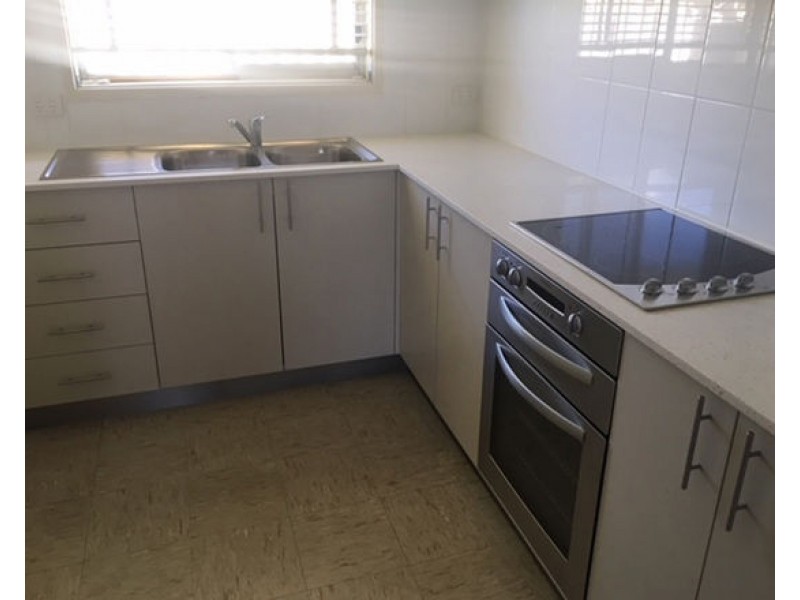 2/243 Goonoo Goonoo Road, Tamworth NSW 2340