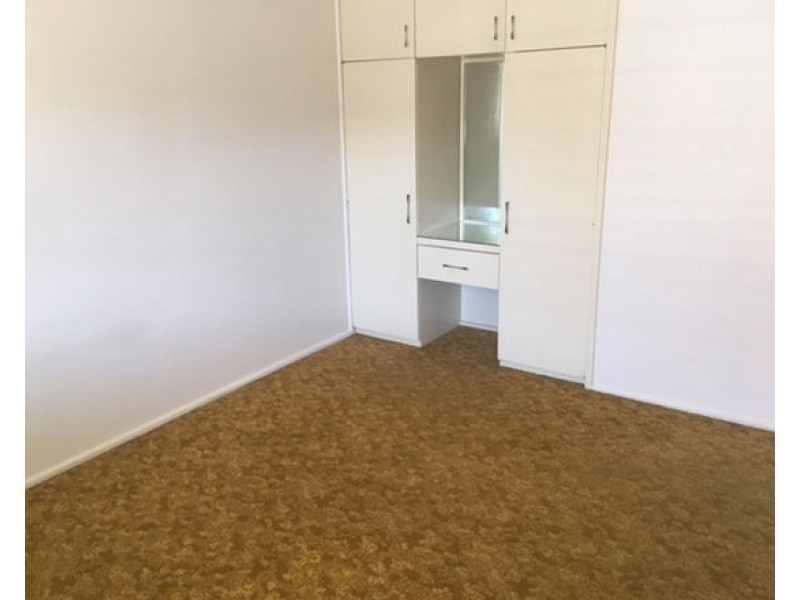 2/243 Goonoo Goonoo Road, Tamworth NSW 2340