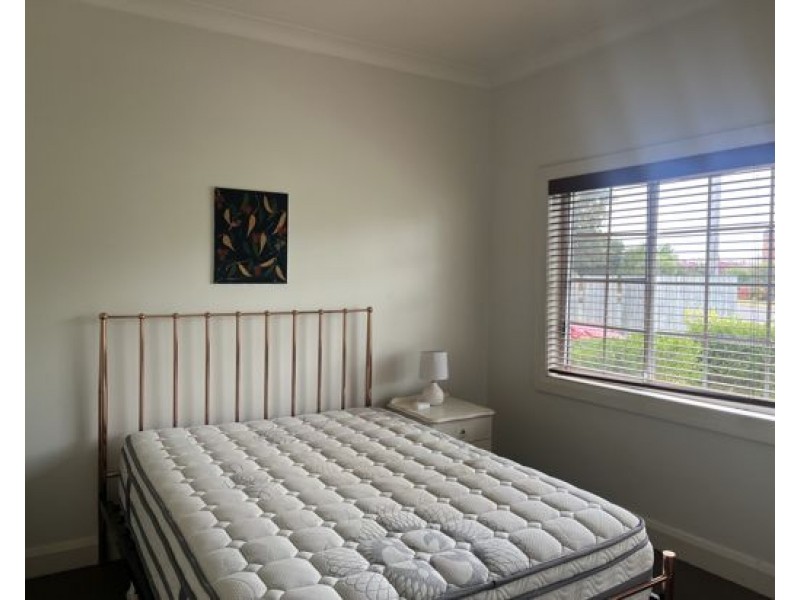 32 North Street, Tamworth NSW 2340