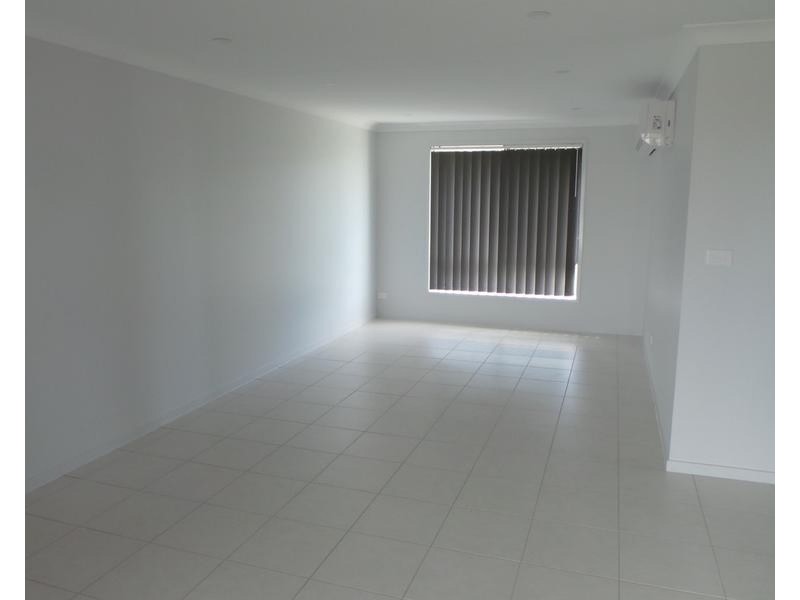 2/64 Tulipwood Crescent, Tamworth NSW 2340