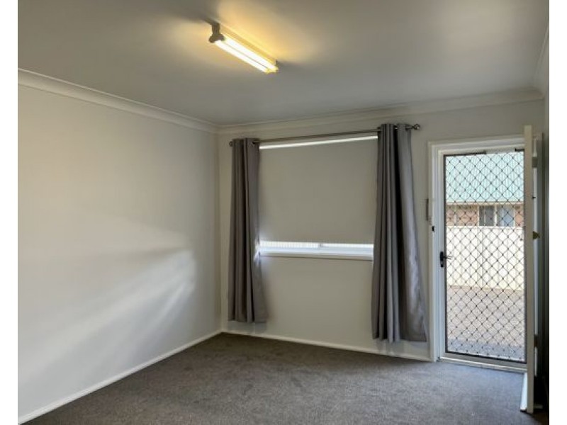 2/26 Margaret Street, Tamworth NSW 2340