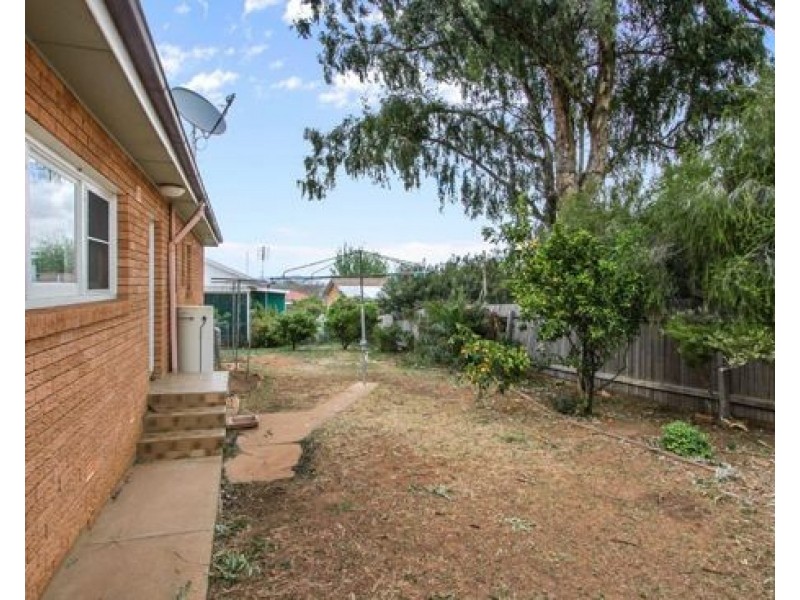 64 Roderick Street, Tamworth NSW 2340