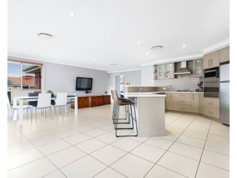 24 Kalinda Place, Tamworth NSW 2340