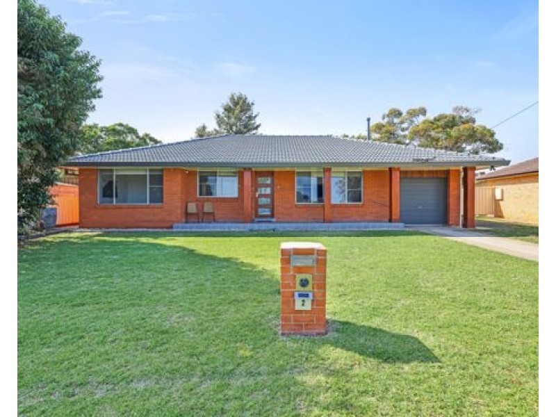 2 Merindah Avenue, Manilla NSW 2346
