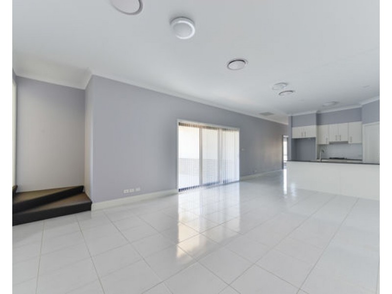 8 Boulevard Place, Tamworth NSW 2340