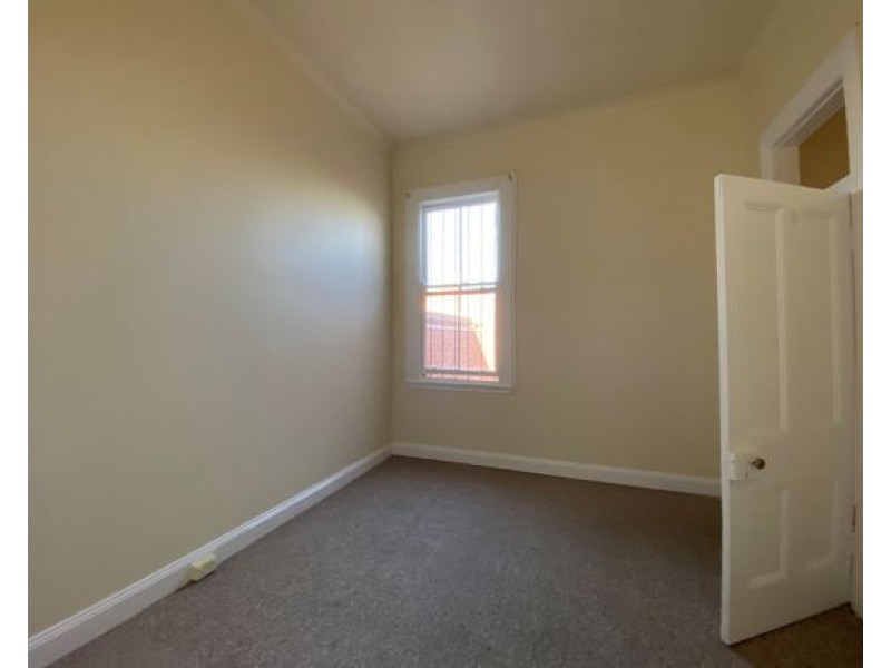 301 Peel Street, Tamworth NSW 2340