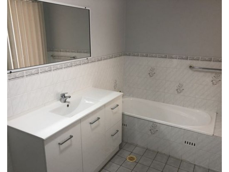 40 Kurrajong Street, Tamworth NSW 2340