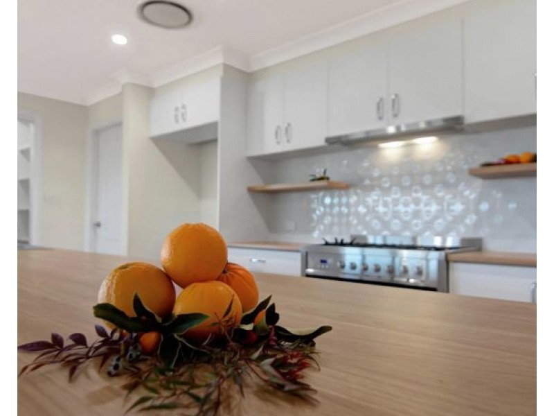 4 Grand Meadows Drive, Tamworth NSW 2340