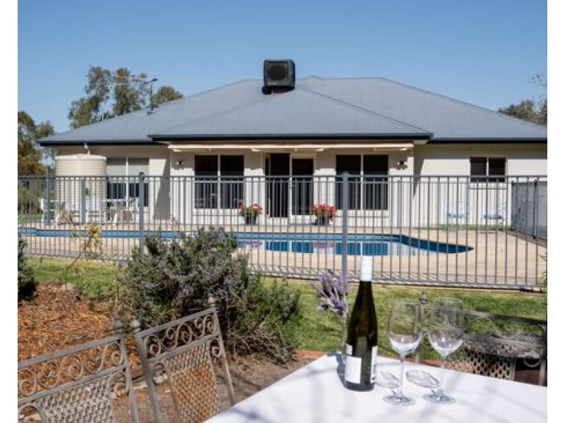 13 Heffernan Terrace, Tamworth NSW 2340