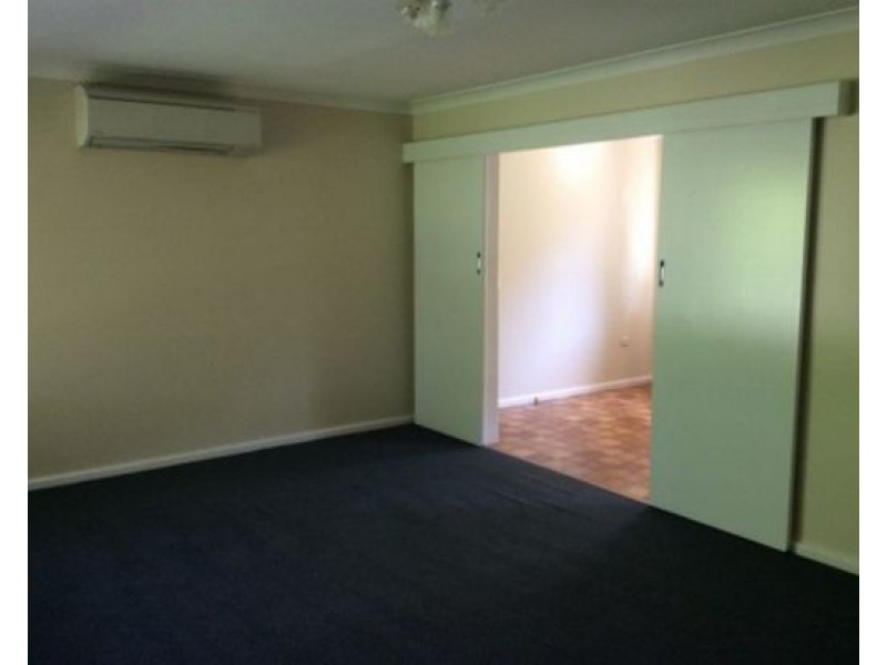 8 Gladys Street, Tamworth NSW 2340
