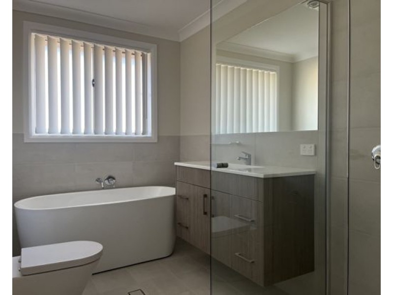 14 Peppercress Court, Tamworth NSW 2340