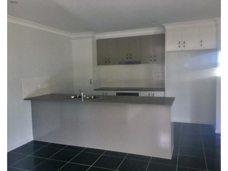 60 Tulipwood Crescent, Tamworth NSW 2340