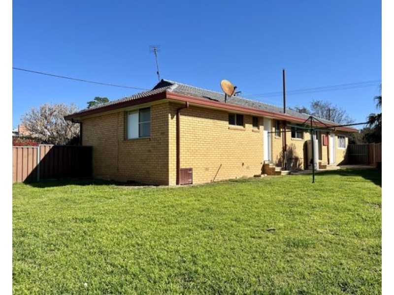 45 Edward Street, Tamworth NSW 2340