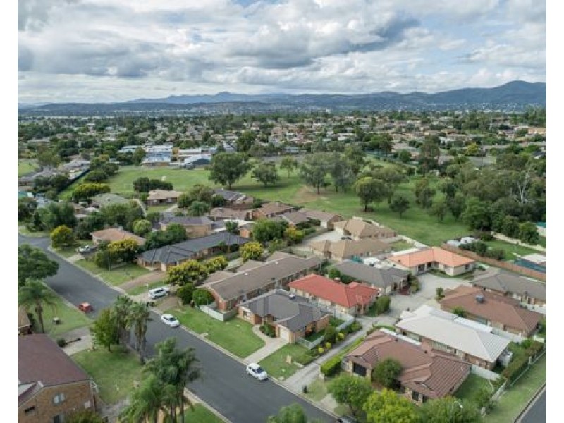 1-3/21 Illoura Street, Tamworth NSW 2340