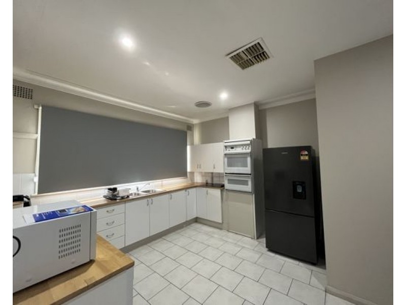 86 Piper Street, Tamworth NSW 2340