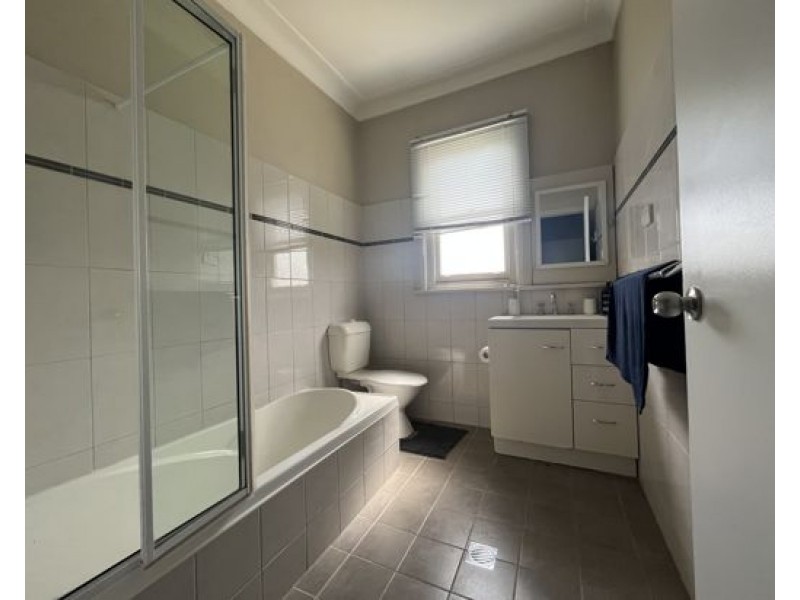 86 Piper Street, Tamworth NSW 2340