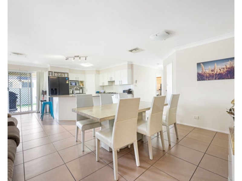 18 Bowman Drive, Tamworth NSW 2340