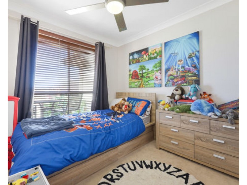 18 Bowman Drive, Tamworth NSW 2340