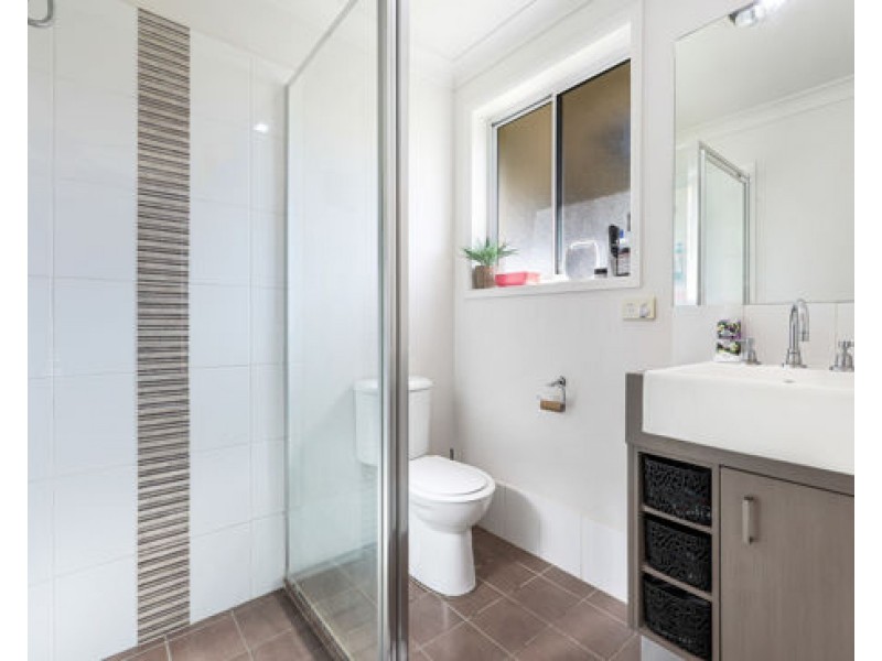 18 Bowman Drive, Tamworth NSW 2340