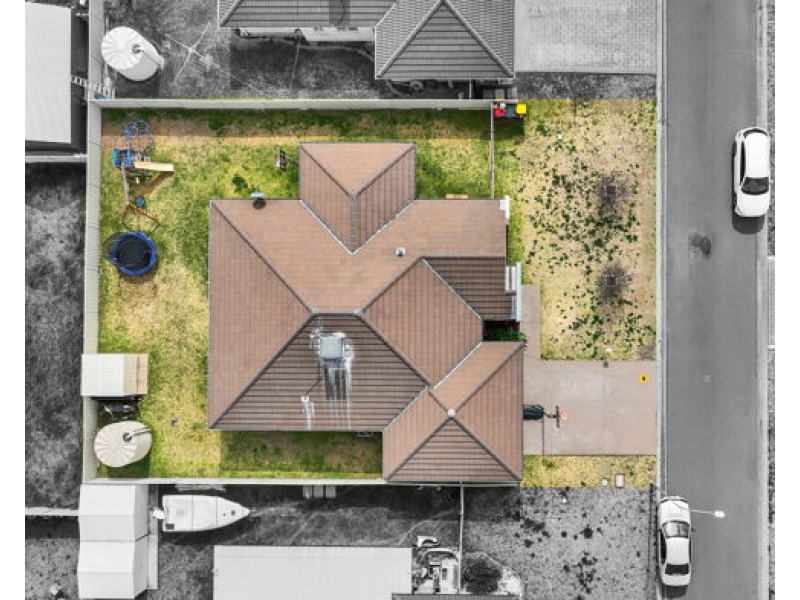 18 Bowman Drive, Tamworth NSW 2340