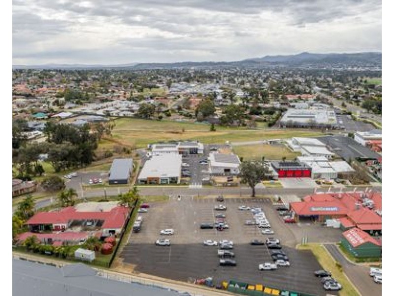 Building 7, 13-19 Ringers Road, Tamworth NSW 2340
