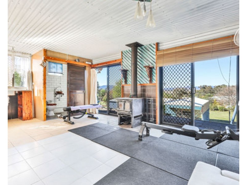 5 Lawrence Avenue, Tamworth NSW 2340