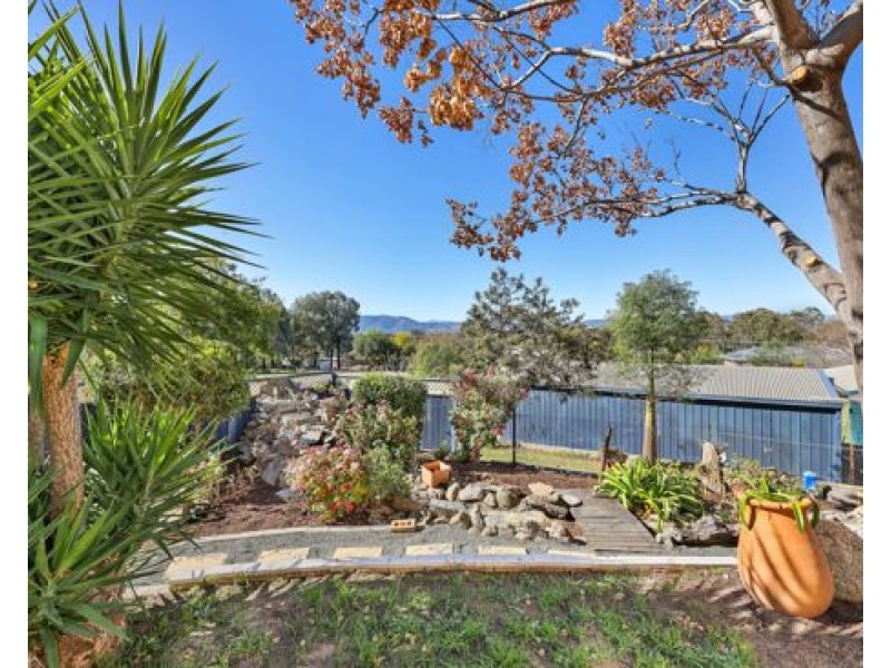 5 Lawrence Avenue, Tamworth NSW 2340