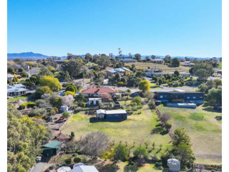 5 Lawrence Avenue, Tamworth NSW 2340