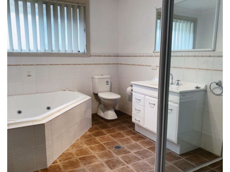 3 The Grove, Tamworth NSW 2340