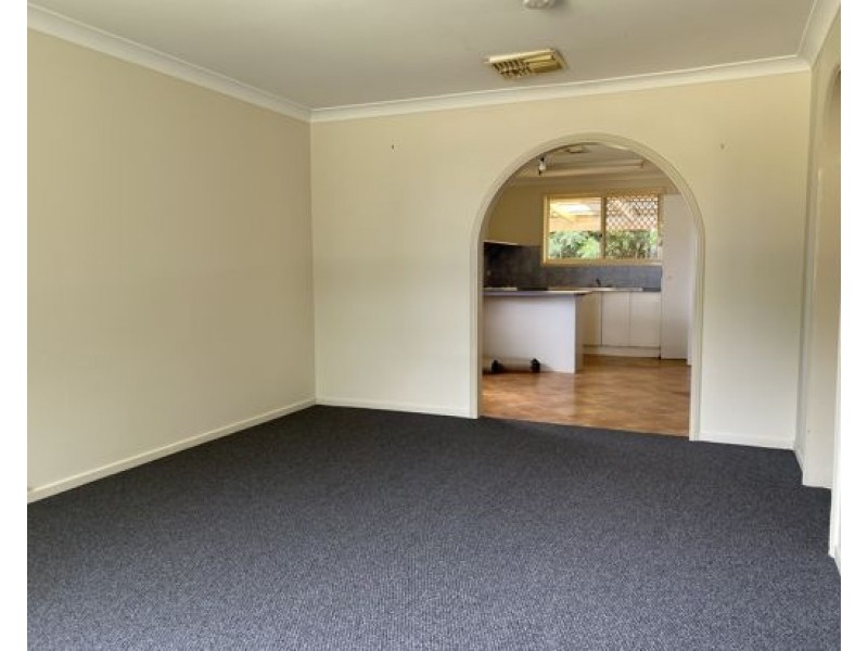 63 Warral Road, Tamworth NSW 2340