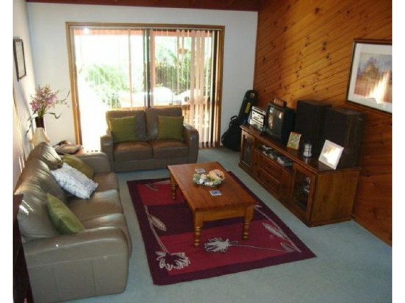 13 Osprey Way, Tamworth NSW 2340